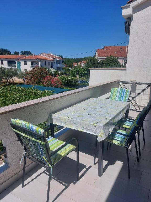 Apartment Katarina - Chambres d'hôtes Vantačići