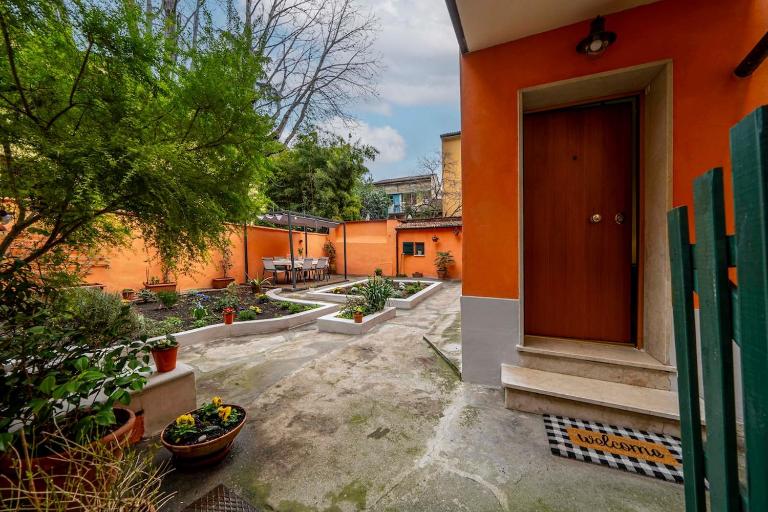 City centre - Beautiful cottage with garden - Chambres d'hôtes Bologne