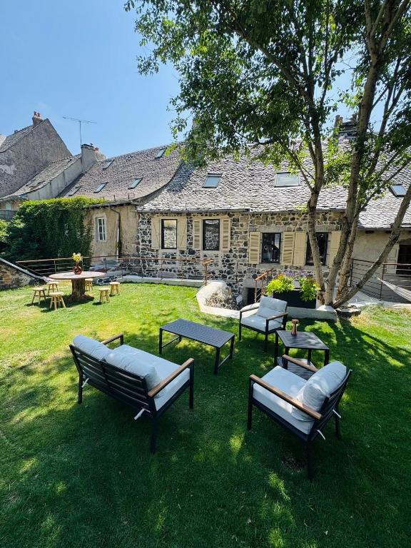 À l'Ombre du Clocher - B&B Laguiole