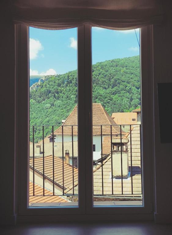 Apartamento EGUZKILORE Izaba-Isaba - B&B Isaba