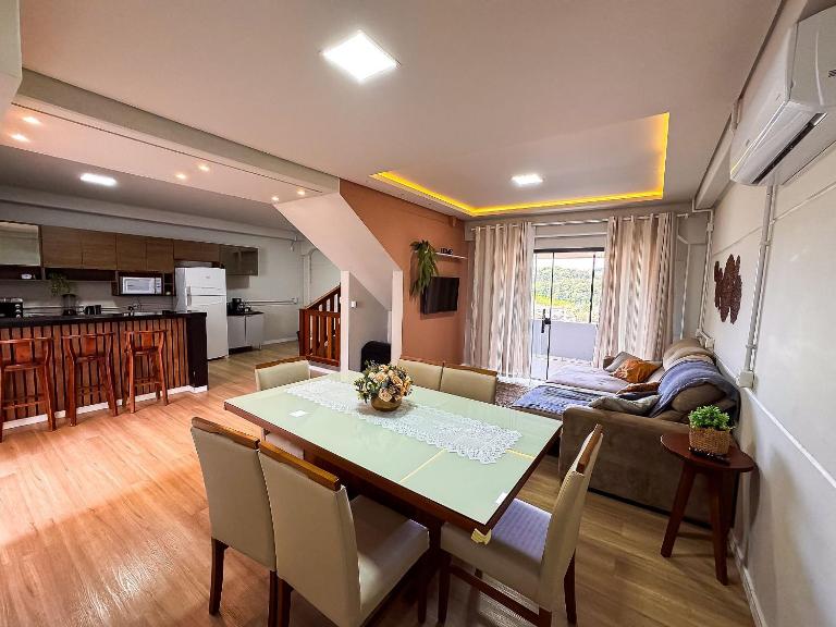 Casa espaçosa com 3 quartos | Até 11 pessoas - Chambres d'hôtes Limoeiro