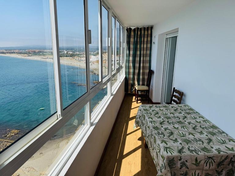 Acceso directo playa de sotogrande, Torreguadiaro - Ferienwohnung Torre Guadiaro