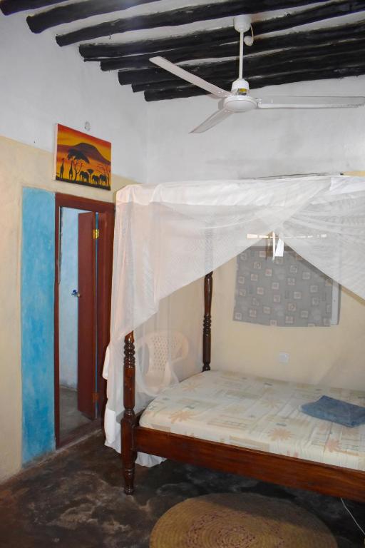 Budget self-contained room on the GROUND FLOOR at JamboHouse Lamu - Chambres d'hôtes Lamu