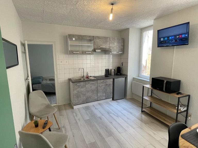 Appartement hyper centre proche toutes commodités - B&B Agen