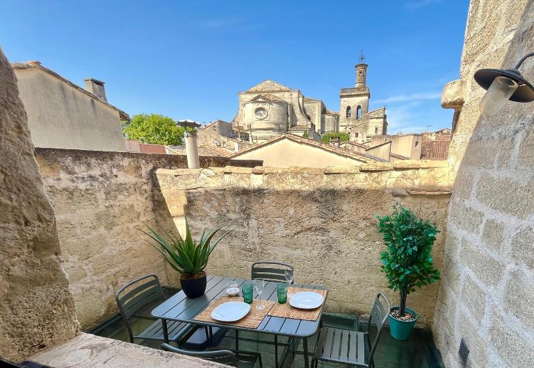 Maison de Roche - Uzès Centre historique La Fenestrelle - Bed and Breakfast Uzès