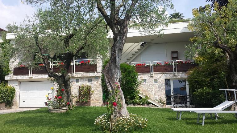 Jane's Dream Apartment - B&B San Felice del Benaco