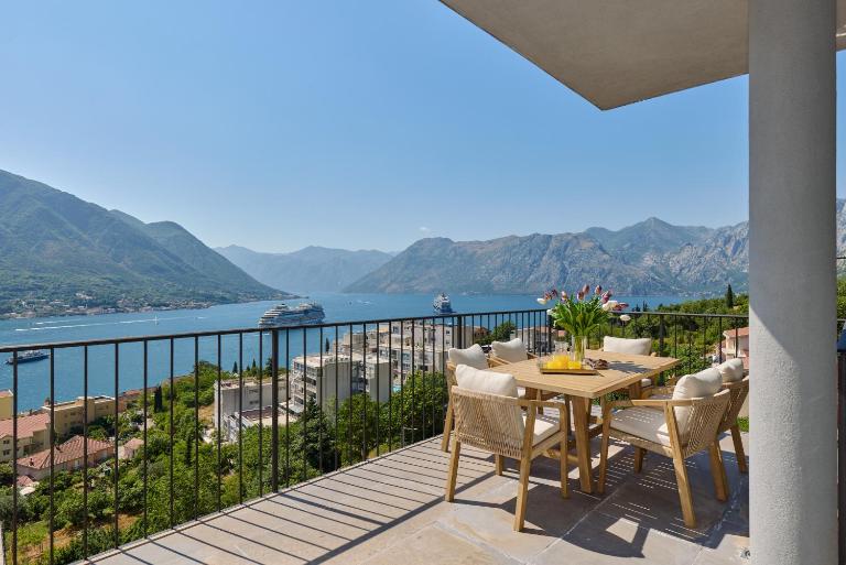 Sea Breeze Residence - Ferienwohnung Kotor