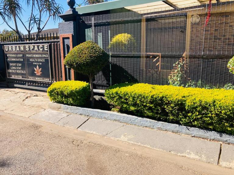 Urban Space Lodge - B&B Pretoria