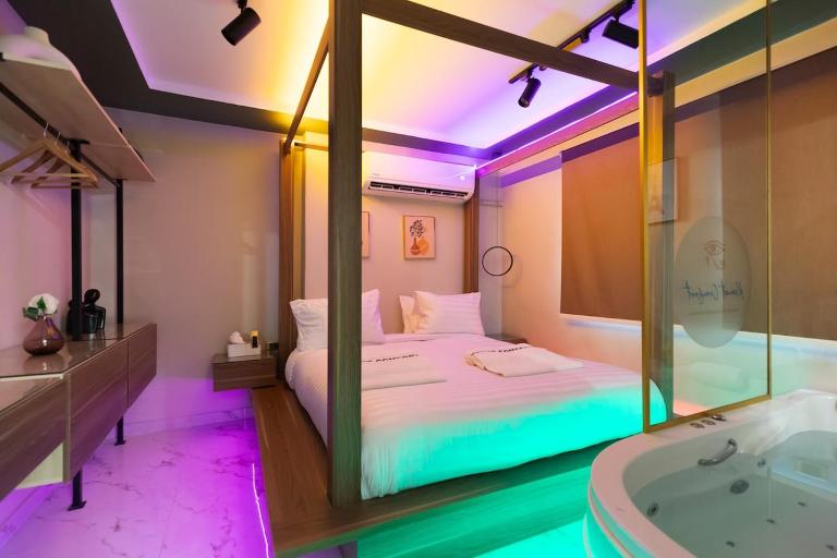 1 king BR Jacuzzi studio 5Min to cairo airport apartment - B&B El Cairo