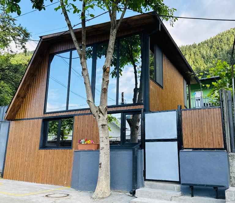 Buddy Cottage Borjomi - B&B Borjomi