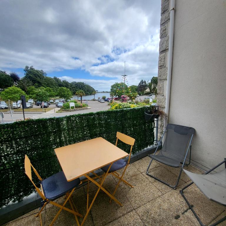 "La Pause Bretonne" grand T2, au cœur du village! - B&B La Forêt-Fouesnant