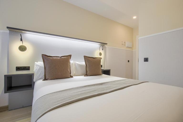 Dobo Madrid B90 - B&B Madrid