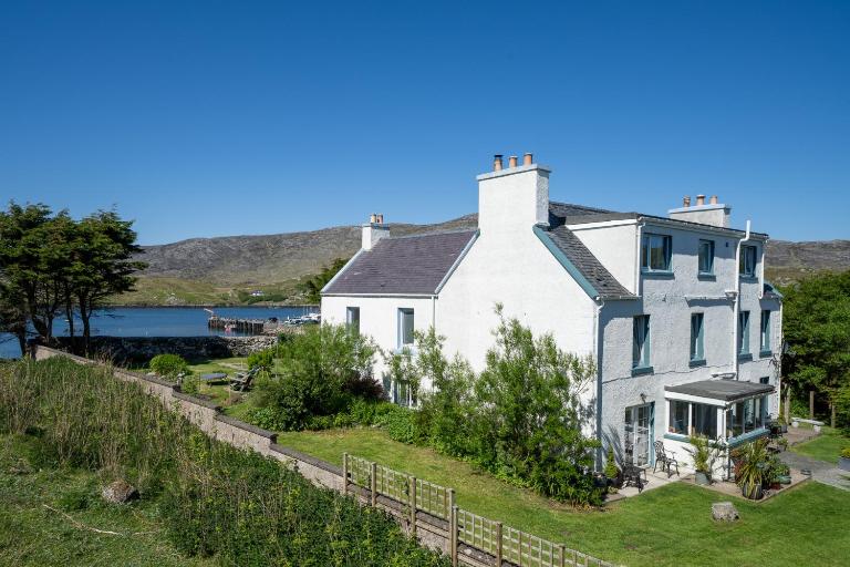 Two Harbours Guest House - B&B Sgalpaigh