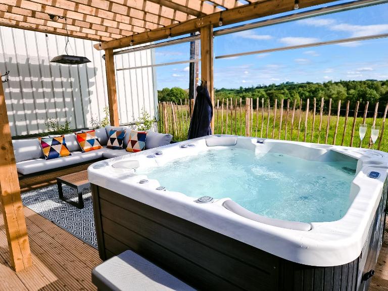 Lorraine's Loft - Bed and Breakfast Cookstown