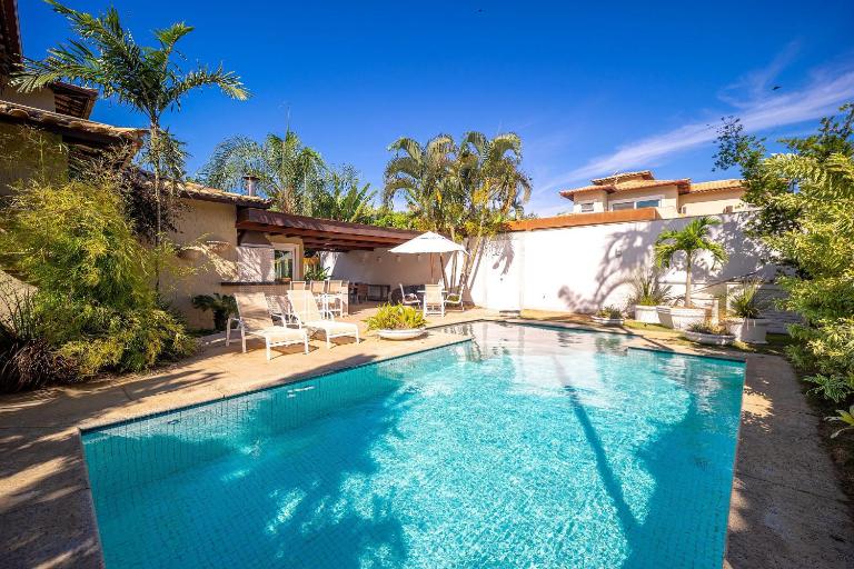 Bz91 Centro 600m da rua das pedras c/ piscina! - Bed and Breakfast Armação dos Búzios