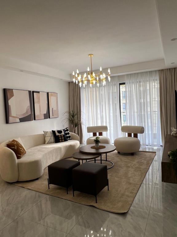 Stylish 2-Bedroom Apartment with Pool in Kilimani - B&B Nairobi
