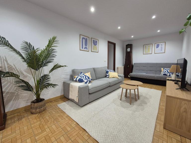 22A04 Casa Azul del corral de abaju en Arriondas by R2R Consulting - B&B Arriondas
