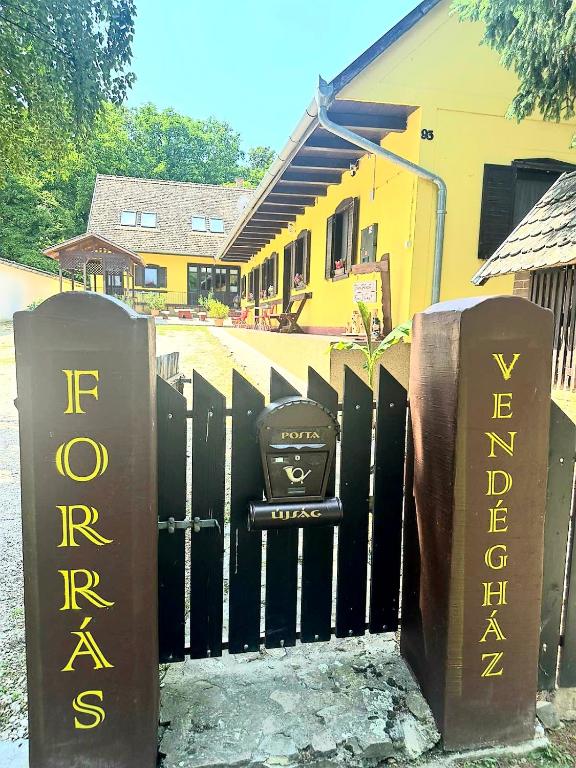 Forrás Vendégház - B&B Szálka