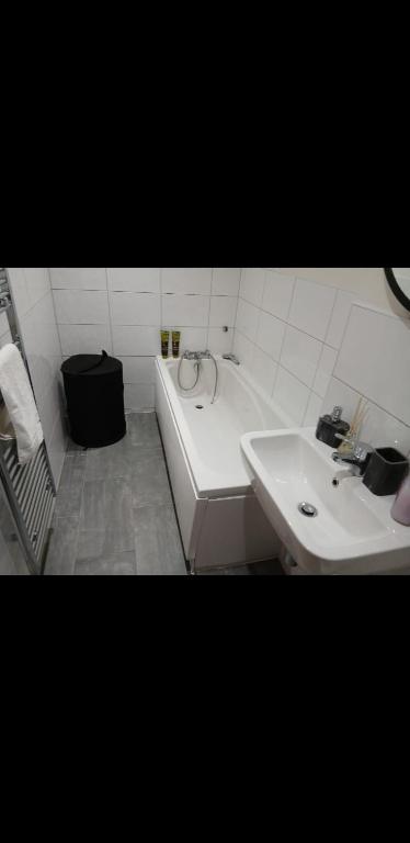 Cosy Family Apartment - B&B Bradford