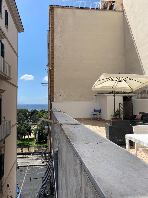 Gli ultimi romantici - B&B Napoli