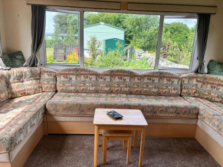 Cadwgan Caravan No2 - Bed and Breakfast Barmouth