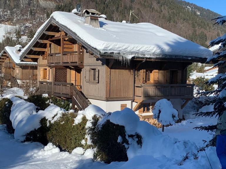 Chalet avec sauna et proximité pistes ski sur PRAZ SUR ARLY - B&B Praz-sur-Arly