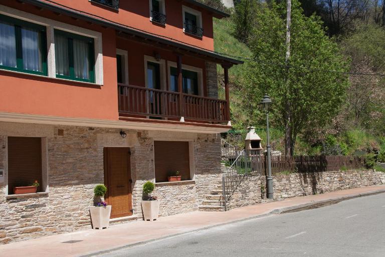 Hostal El Recanto - Chambres d'hôtes Vega de Valcarce
