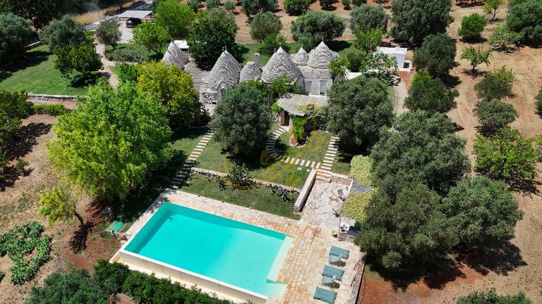 TD Trulli Vittoriani Charme and Pure Nature w... - B&B Ostuni