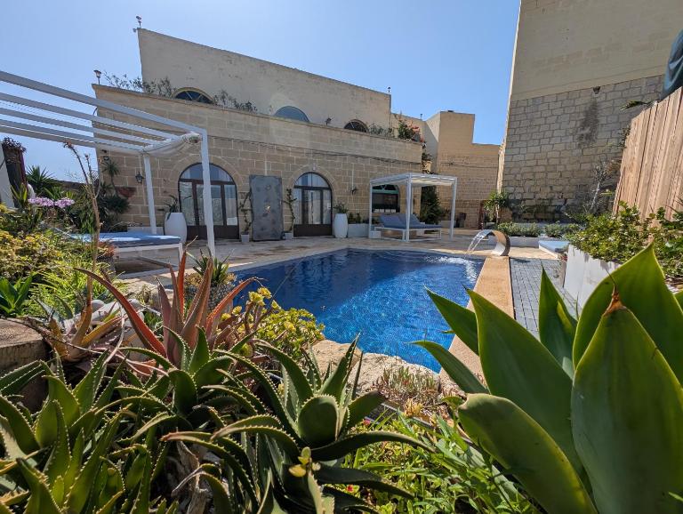 Tal Jordan Complex - Bungalow #4: Frog - Chambres d'hôtes Gharb