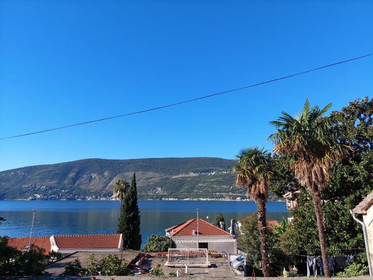 Vila Pavlović - B&B Castelnuovo di Cattaro