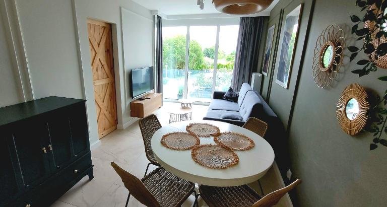 Kaya Apartament De Luxe 2 z basenem - B&B Kołobrzeg