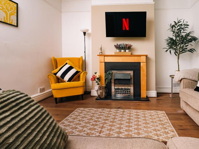 Beautiful Liverpool Home Away From Home - 3 Bedrooms - 6 Beds - Sleeps 7 - Free Parking - Ferienwohnung Liverpool