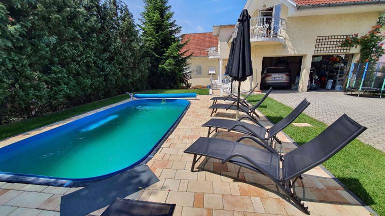 Two-Bedroom Apartment Siofok near Lake 3 - Bed and Breakfast Siófok