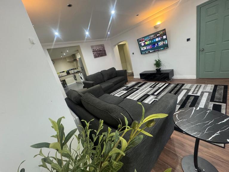 A cozy and spacious apartment - B&B Dudley