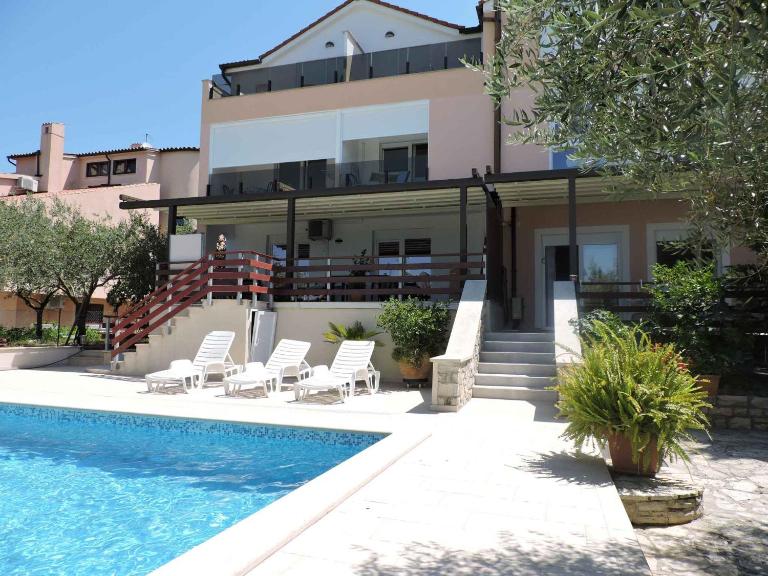 Apartments in Vodnjan - Istrien 38207 - Bed and Breakfast Vodnjan