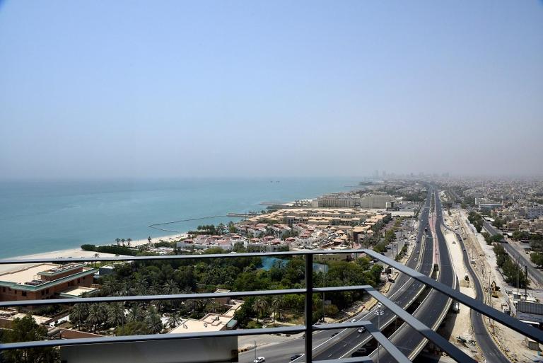 Al Bidaa Tower - Sea View - Family Only - B&B Kuwait City