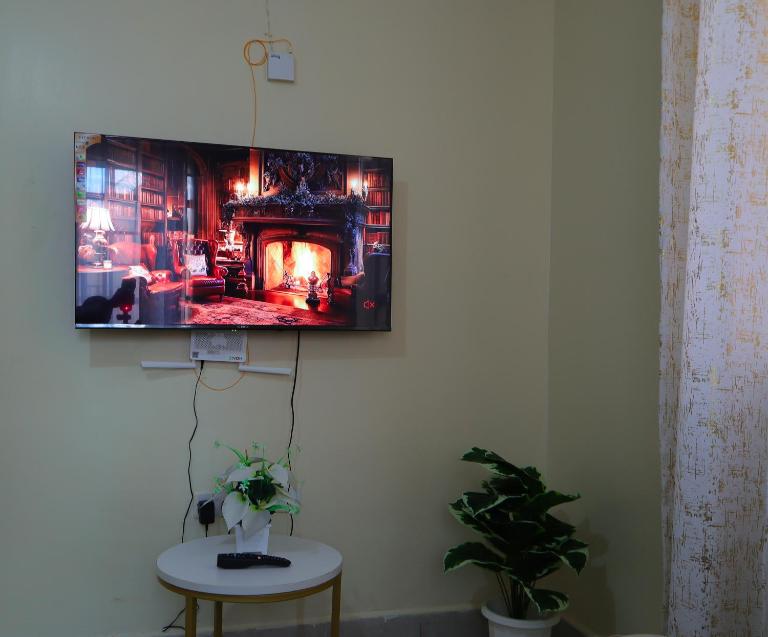 Mareva Homes 1bedroom Thika town Ample parking wifi fridge microwave and all kitchen appliances - B&B Thika