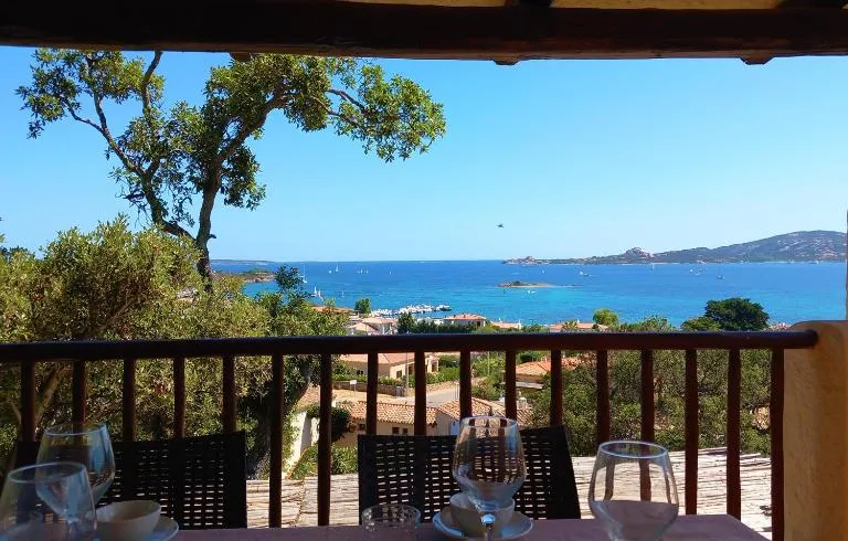 Charming villa with sea view - B&B Cannigione