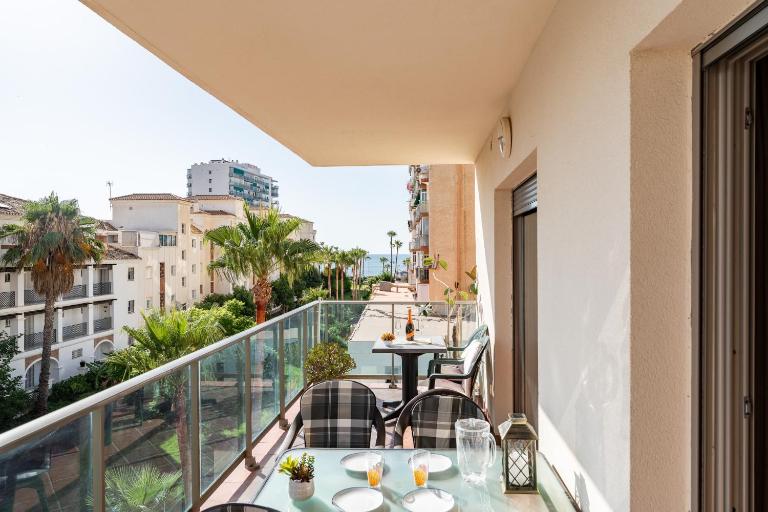 MalagaSuite ArcoSur Beach - Chambres d'hôtes Benalmádena
