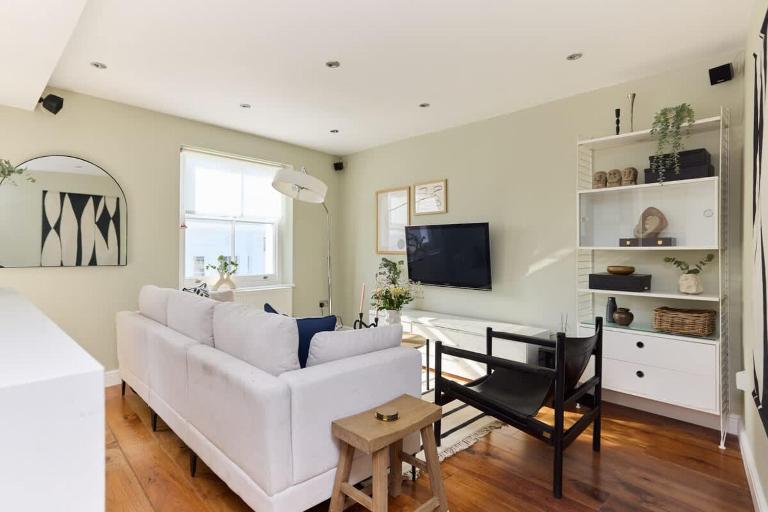 The Notting Hill Hideout - 2BDR Apartment - B&B Londra