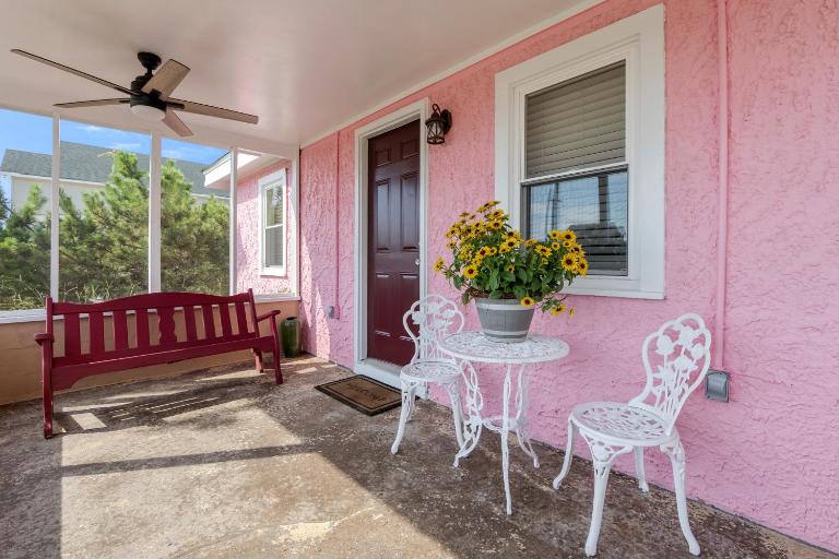 The Pink House - B&B Kill Devil Hills