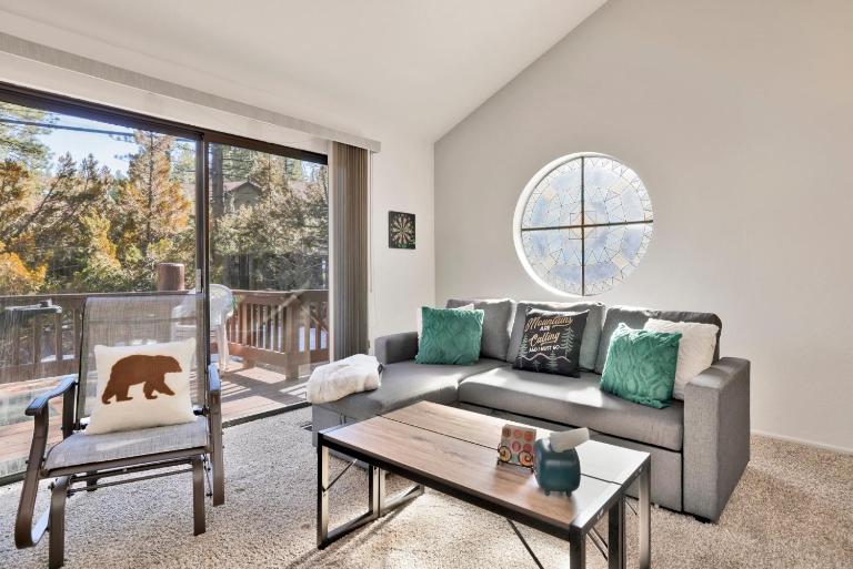 Restmoore #2425 - Bed and Breakfast Big Bear Lake