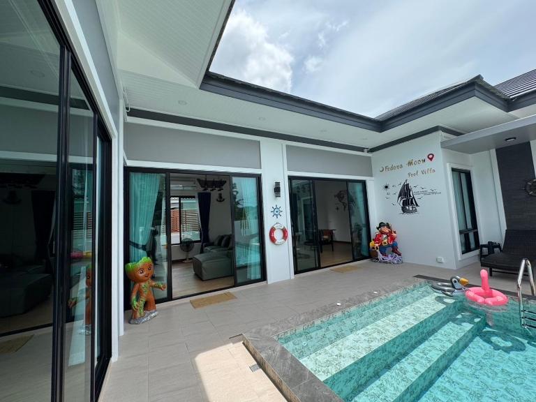 Fedora Moon Pool Villa Khanom - B&B Khanom