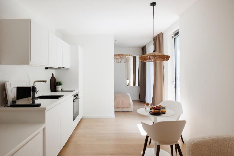 Vienna Courtyard Suite, 10 Min to Center, Terrace - Ferienwohnung Wien