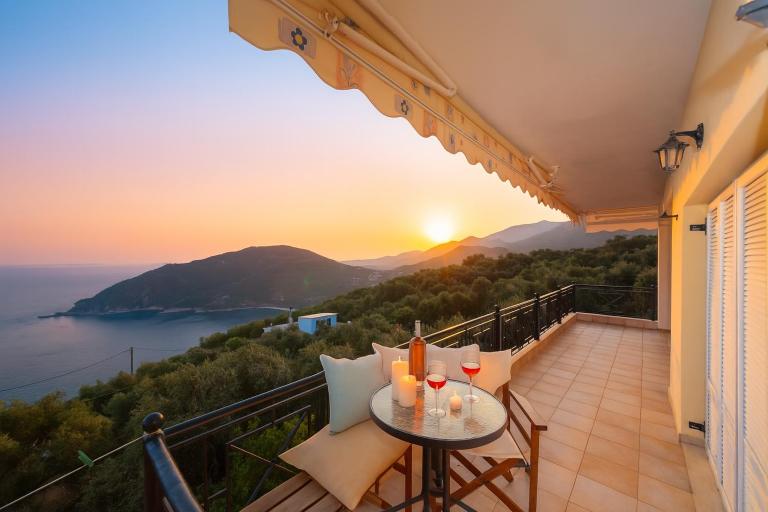 Ionian View Apartments - Parga Panoramic Seaview Gems - B&B Parga