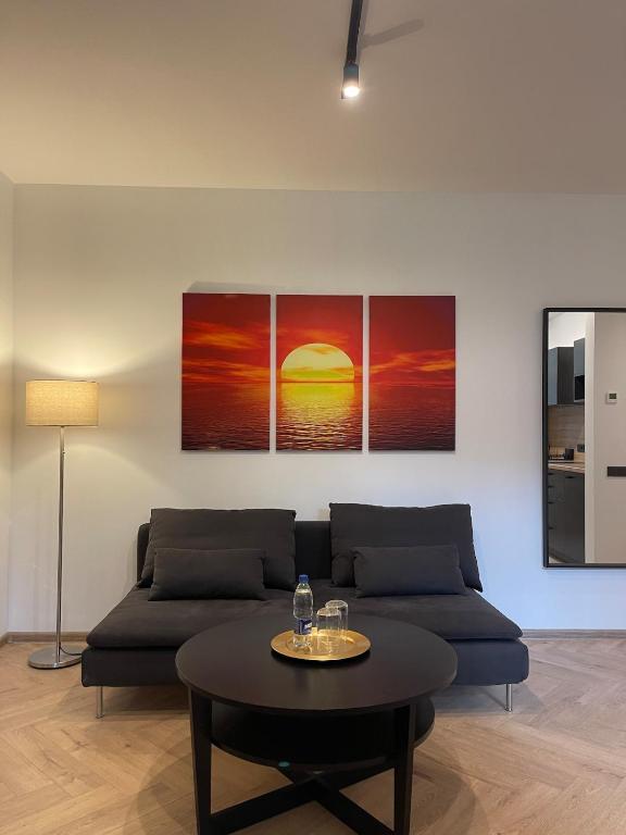 A cozy apartment in a quiet courtyard For a quiet stay, not for entertainment - B&B Riga