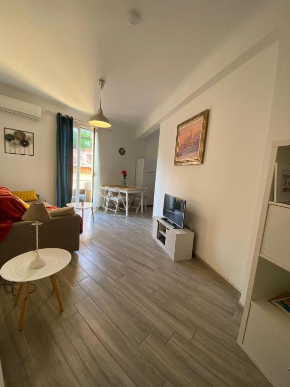 Menton 2 pièces centre ville - B&B Menton