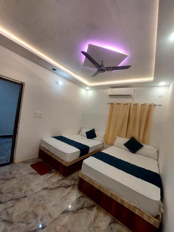 Gatiman Galaxy Inn - Bed and Breakfast Benares