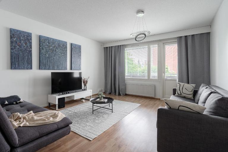 Spacious 1BR at Downtown with Balcony - B&B Jyväskylä