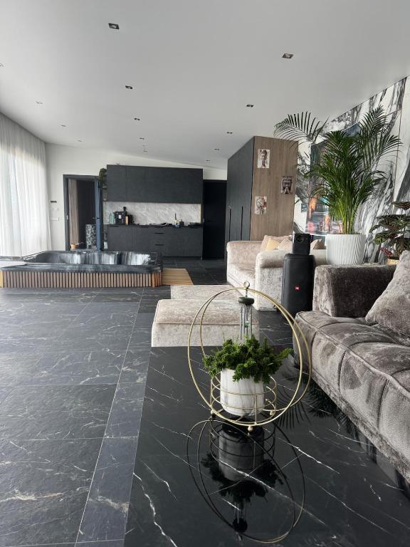 Harmony Resort & Spa - Ferienwohnung Padumblė